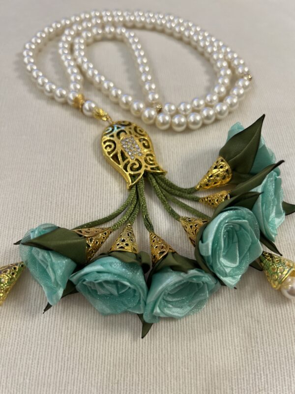 Pearl Bead With Winter Flowers - Image 2